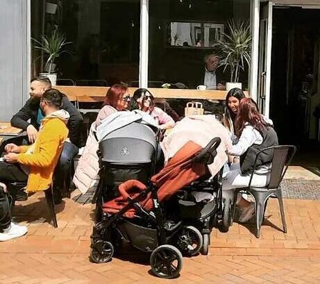people-sitting-outside-Roma In Roma Coffee in Banbury you can find coffee, tea, Cakes, Sandwiches, Snacks, Salads, Croissants, breakfast, brunch. lunch! VISIT US!