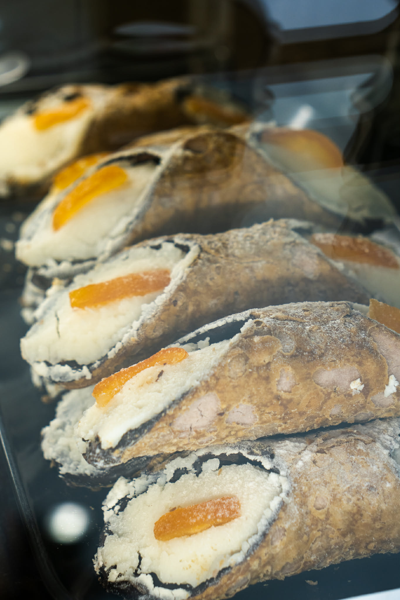 In Roma Coffee in Banbury you can find coffee, tea, Cakes, Sandwiches, Snacks, Salads, Croissants, breakfast, brunch, lunch! VISIT US!