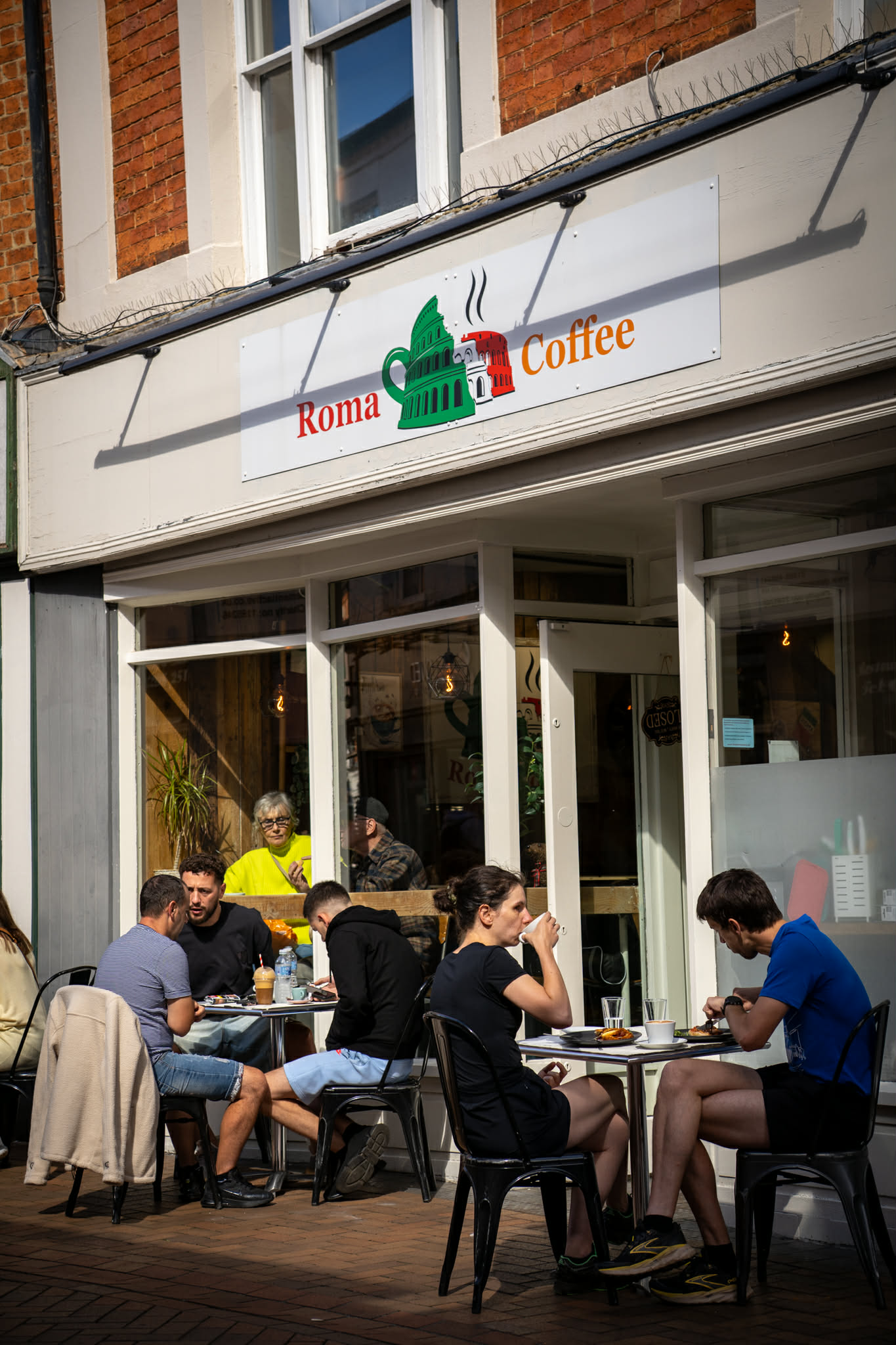 In Roma Coffee in Banbury you can find coffee, tea, Cakes, Sandwiches, Snacks, Salads, Croissants, breakfast, brunch, lunch! VISIT US!